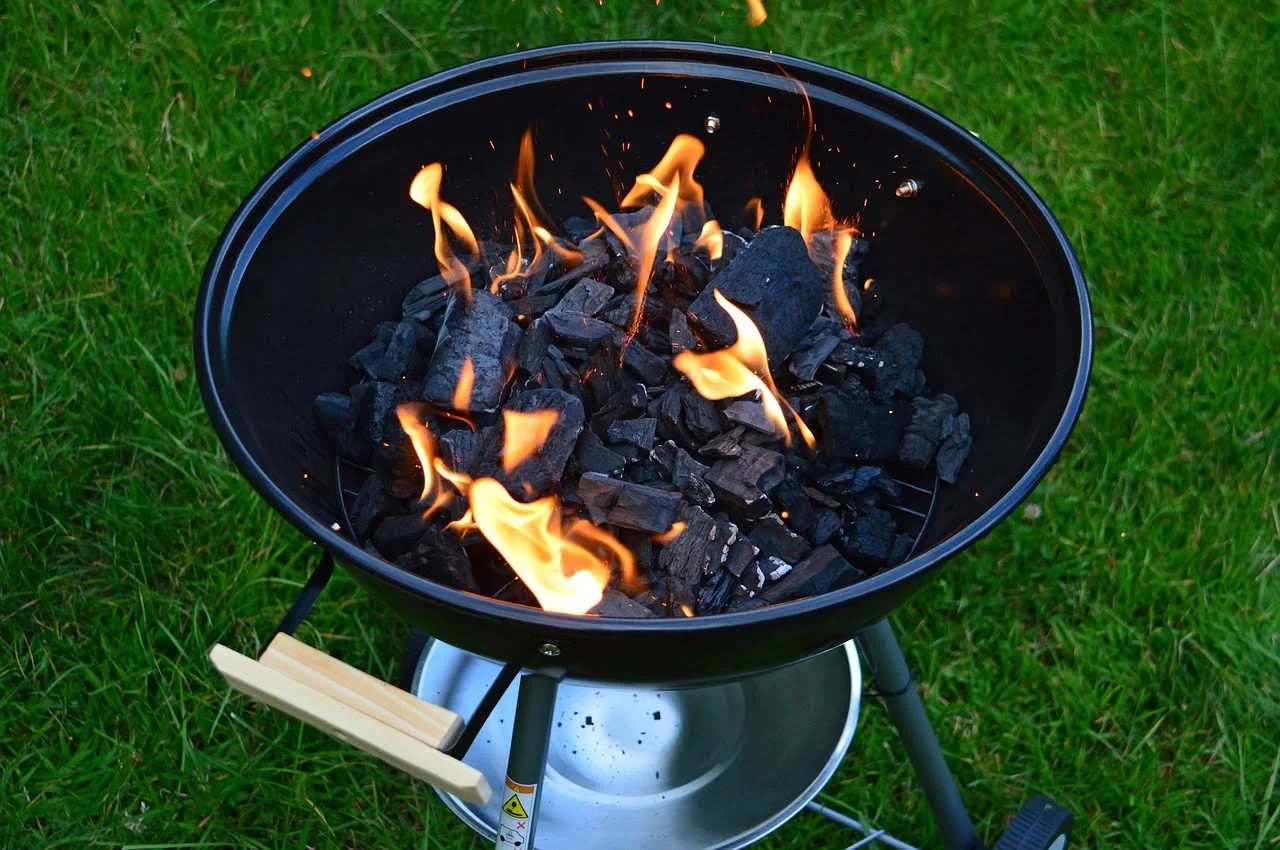 The Best Way To Start Your Charcoal Grill Yards Improved