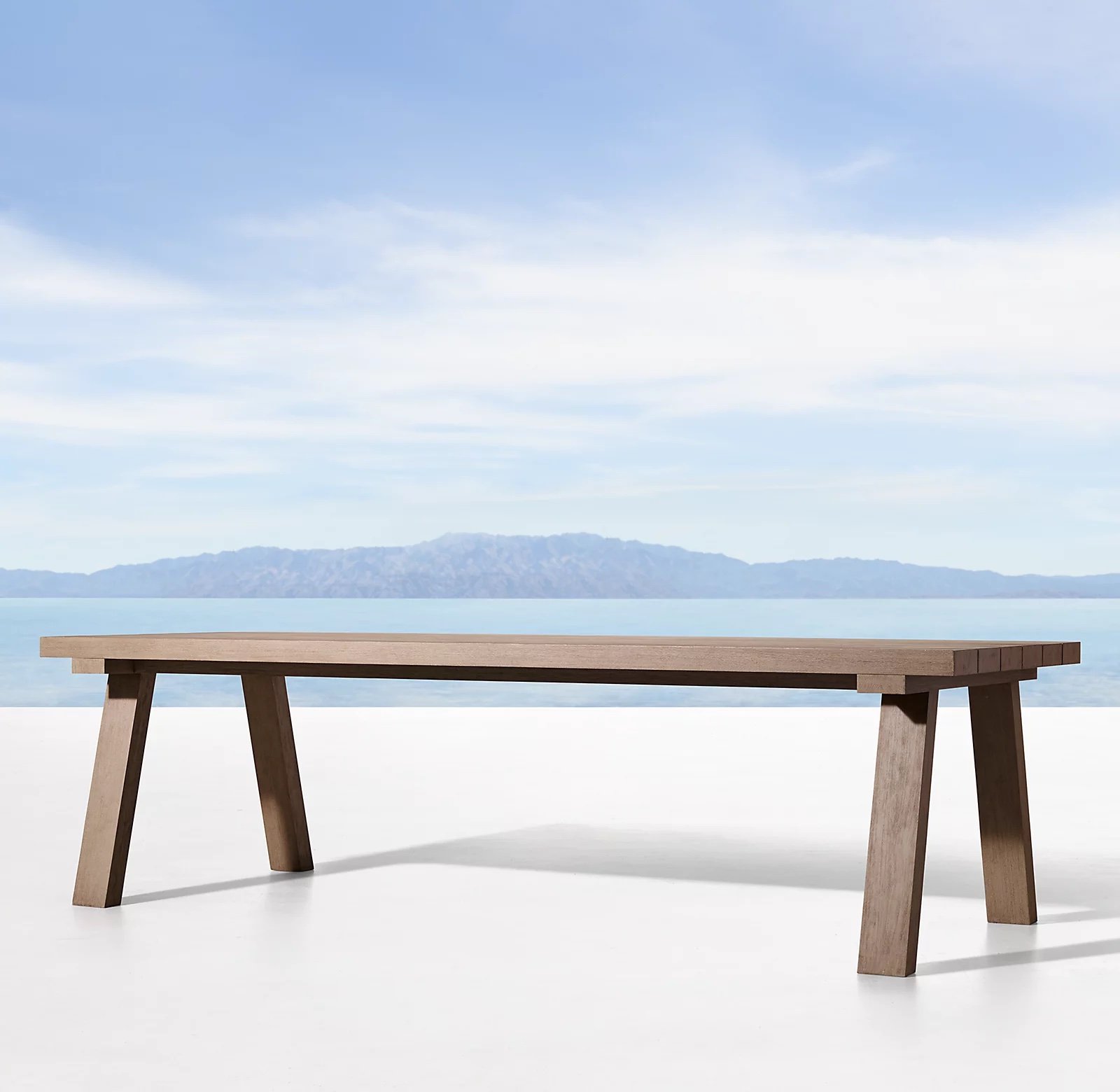 The Best Outdoor Dining Tables in 2022 (Chosen by Yardzen Clients