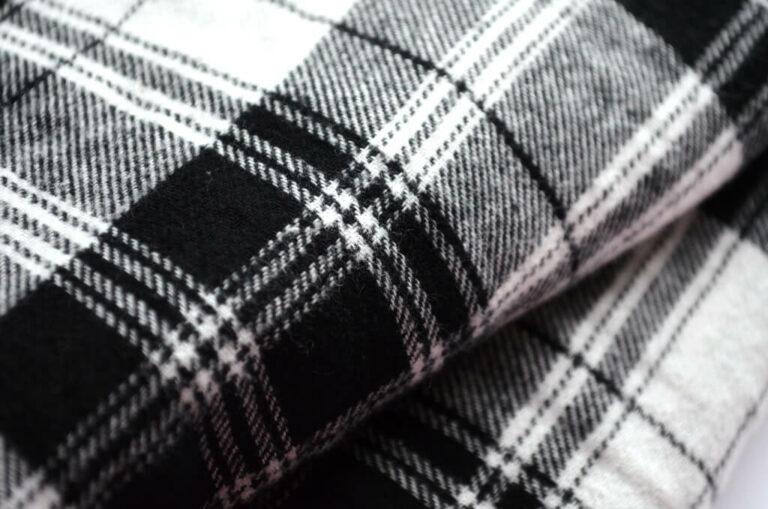 How to easily add backing to crochet blankets Yarnandy