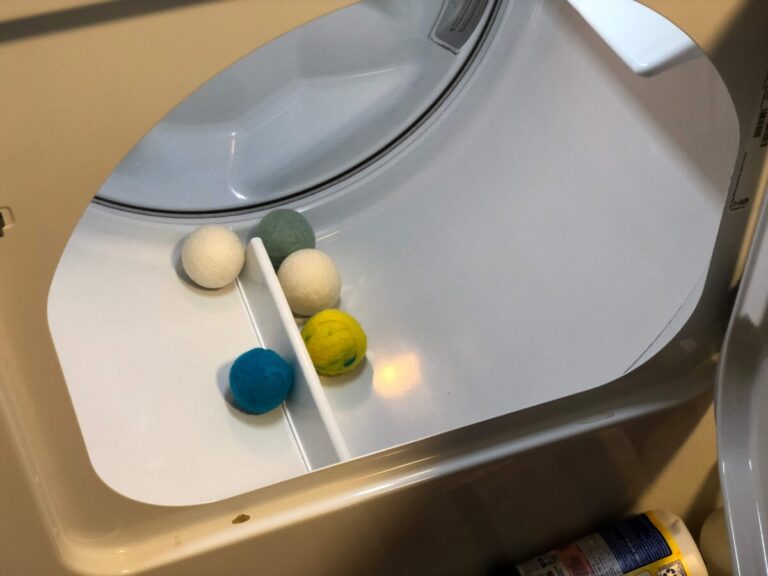How Long Do Wool Dryer Balls Last? (How to Recharge Them) Yarnhustler