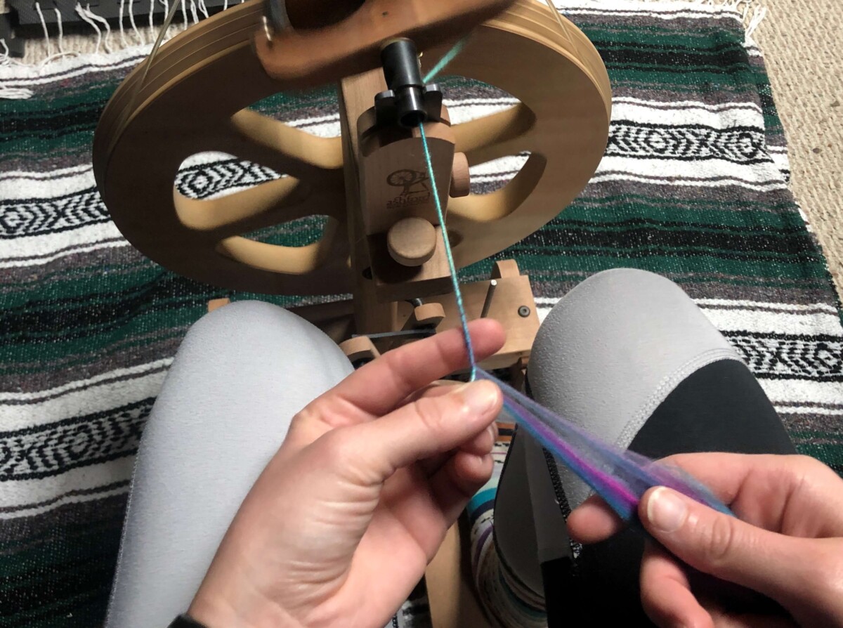 How to Use a Spinning Wheel (5 Simple Steps to Make Yarn) Yarnhustler