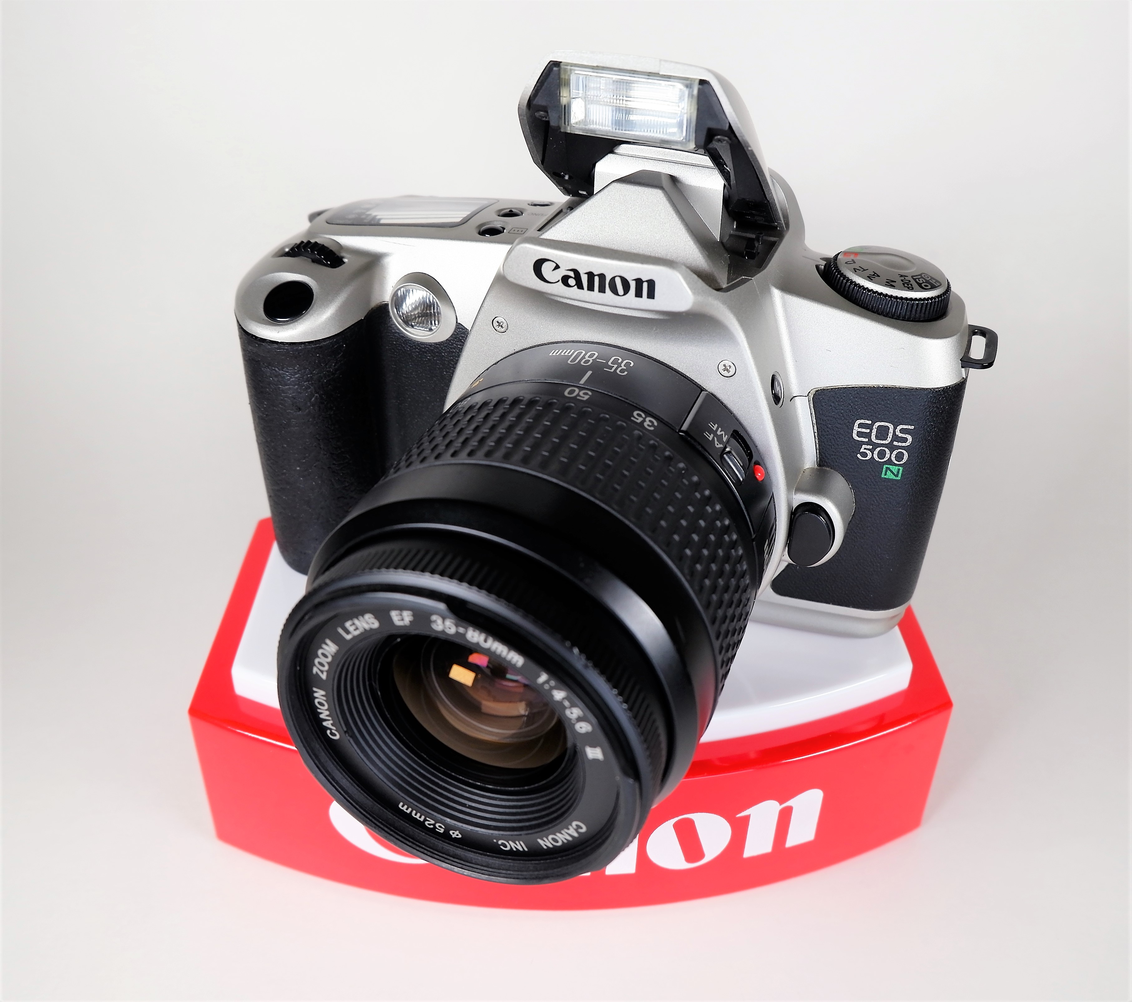 Canon EOS 500N – lightweight 35mm SLR that’s perfect today. | Chasing