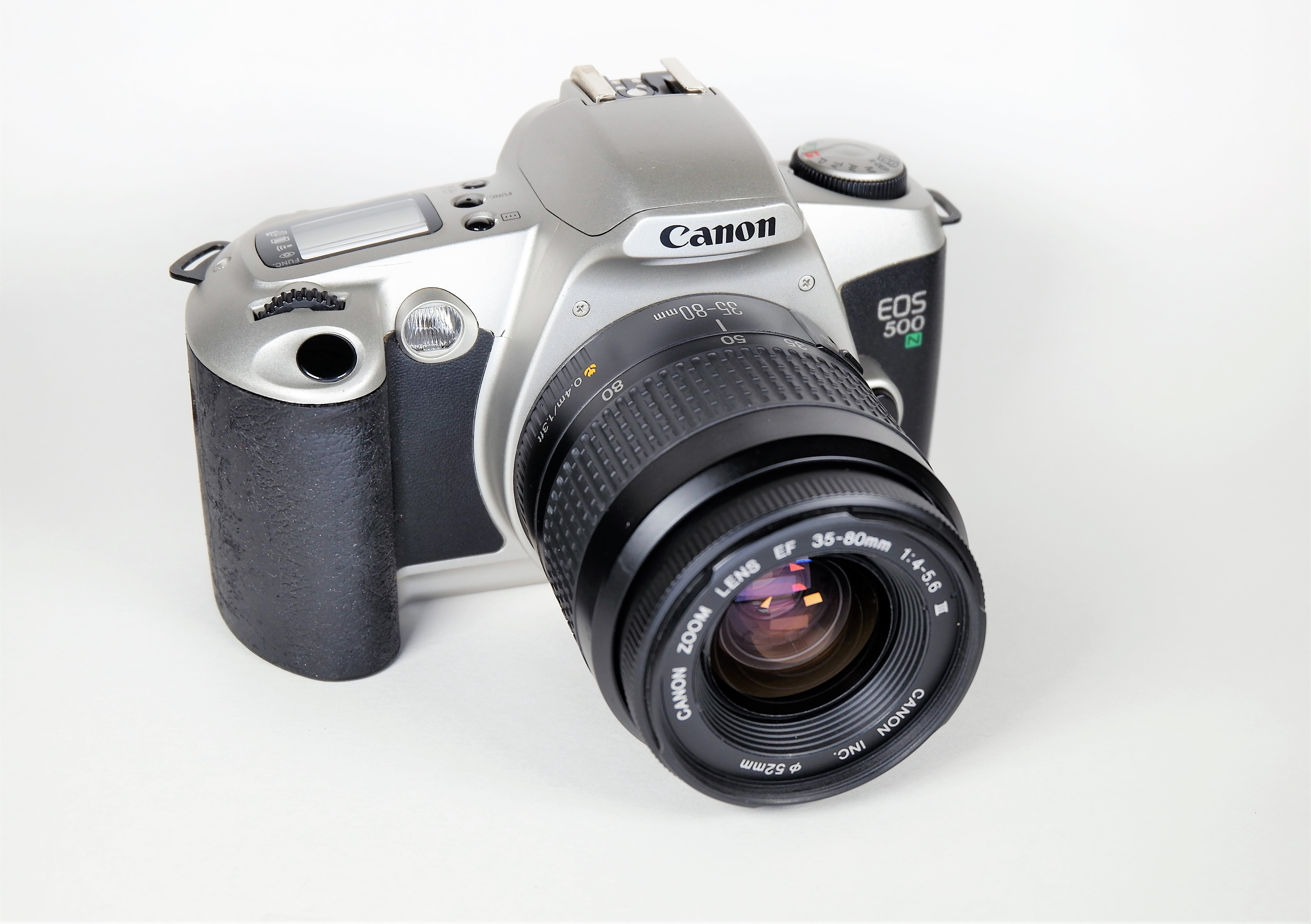 Canon EOS 500N – lightweight 35mm SLR that’s perfect today. | Chasing
