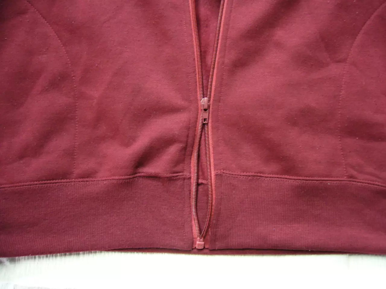 ジャージのジッパーが壊れてしまいました 修理 シエルブルー