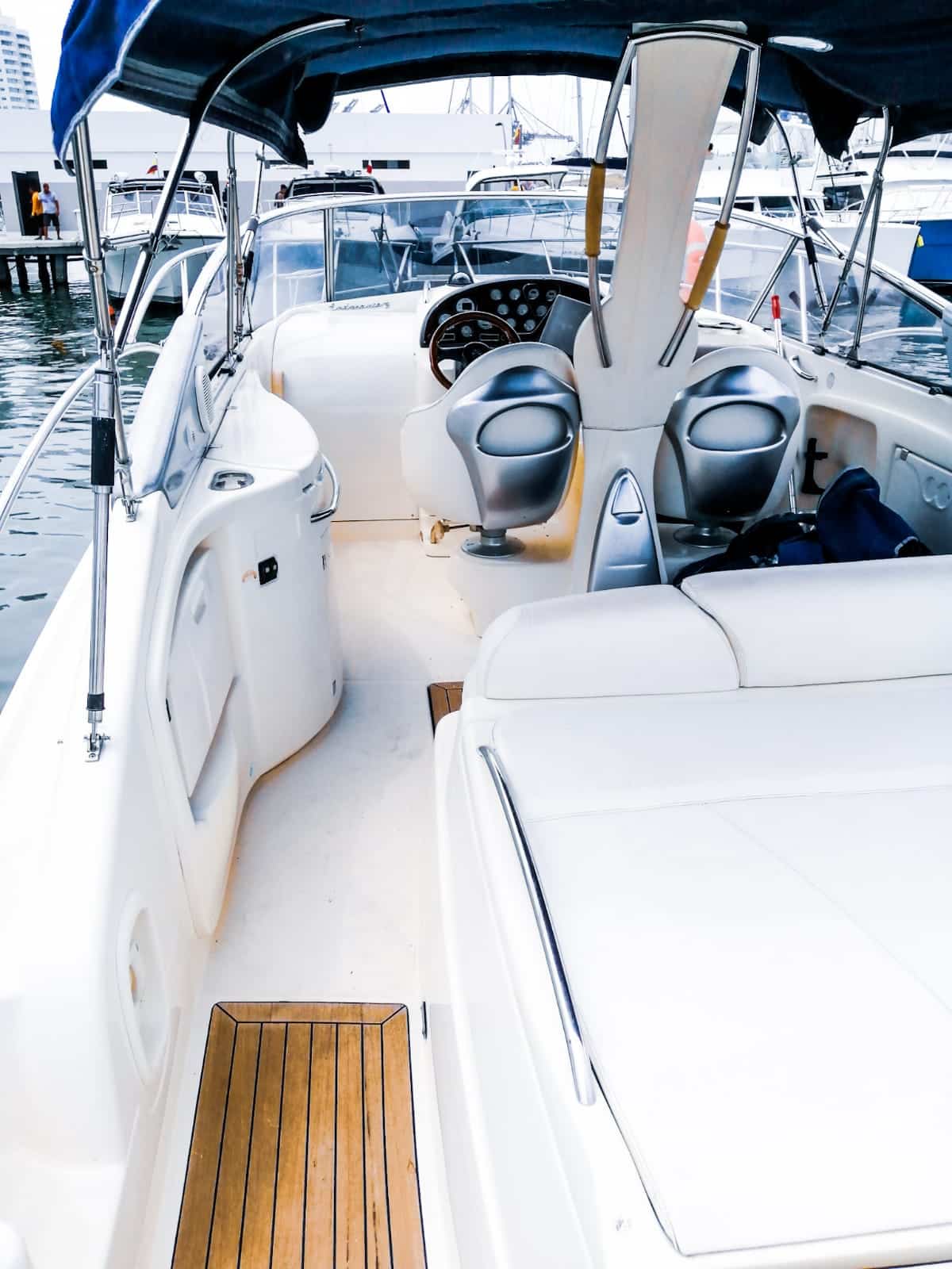 Yate Resilienza Upperdeck