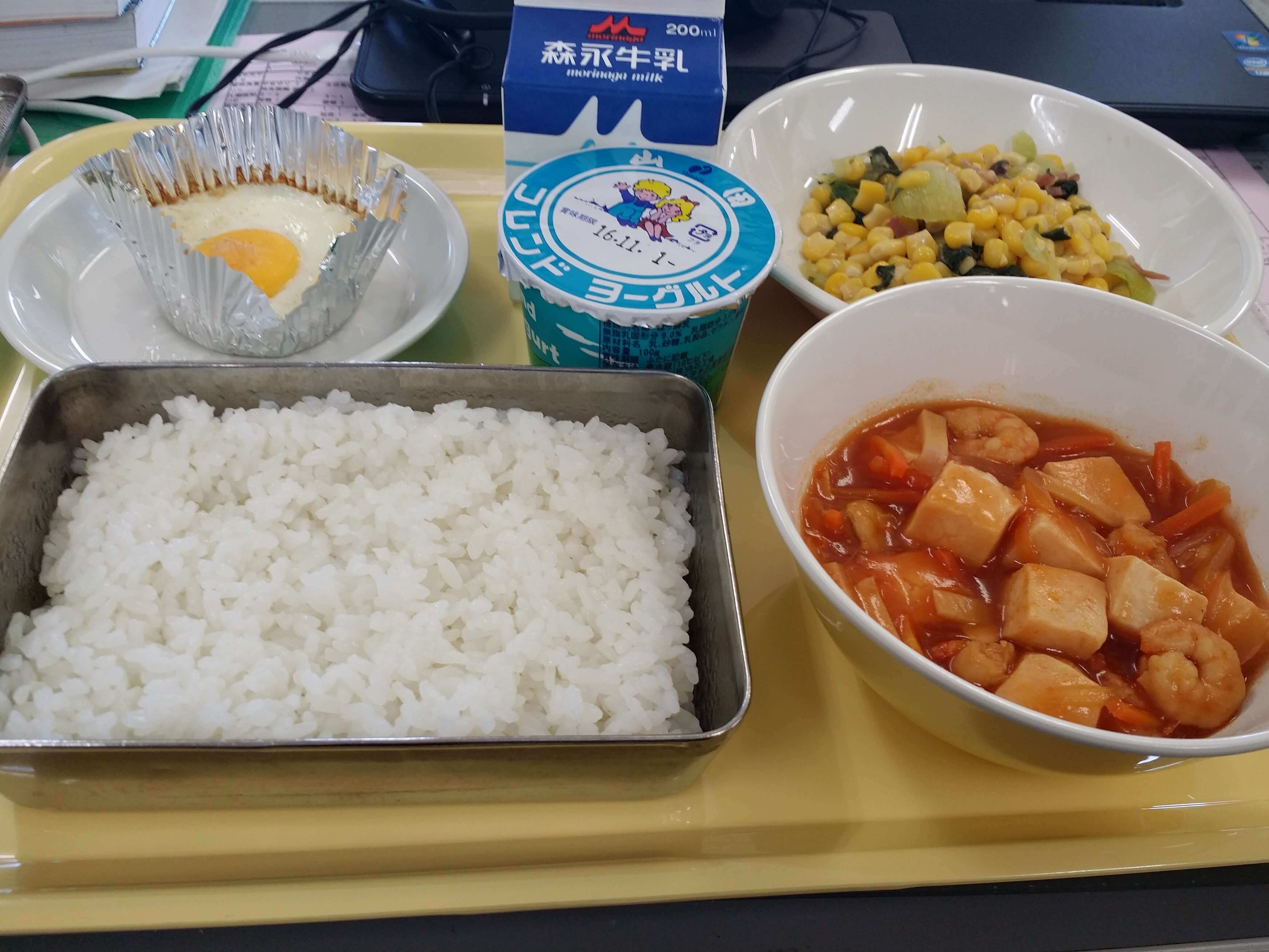What A Month of Japanese School Lunches Looks Like YattaTachi