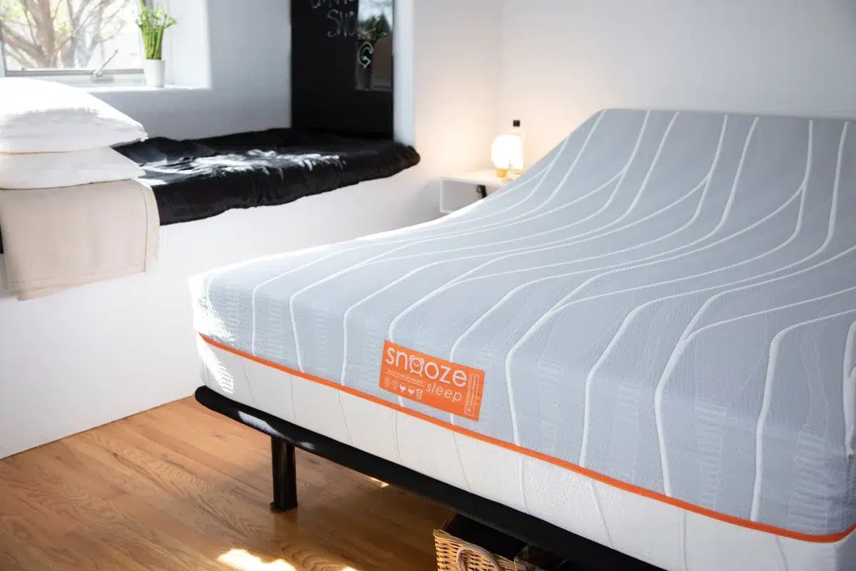 Snooze Mattress Review a Classic 2 in 1 Yawnder
