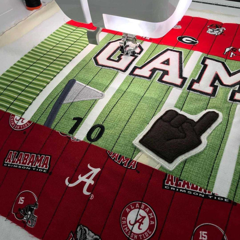 Baby Lock Crescendo Deluxe Sewing and Quilting Machine For Sale