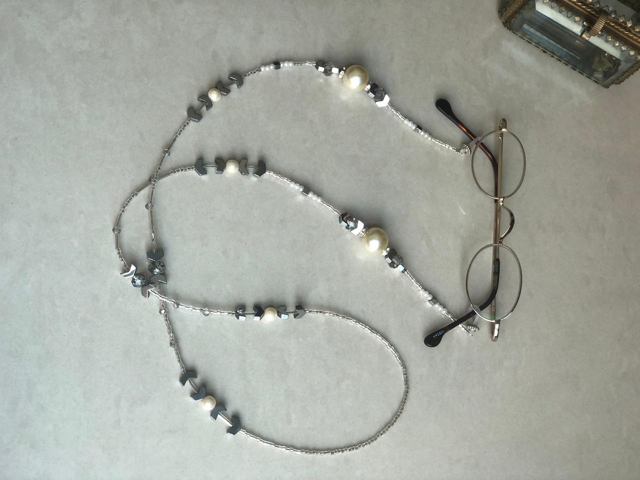 Fashion Accessories Silver Beaded and pearl Eyeglass Chain