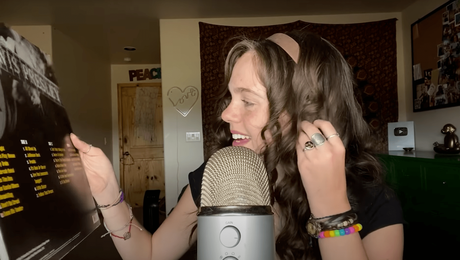 Vinyl Record ASMR Videos Are Here To Help You Relax, Creep You Out