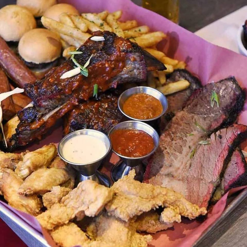 New Kosher BBQ Smokehouse in Tdot ‘Que • YeahThatsKosher
