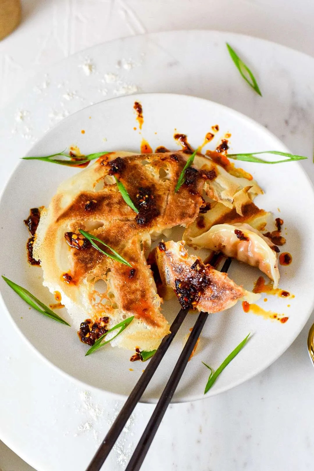 Dumplings with a crispy skirt Yeji's Kitchen Stories