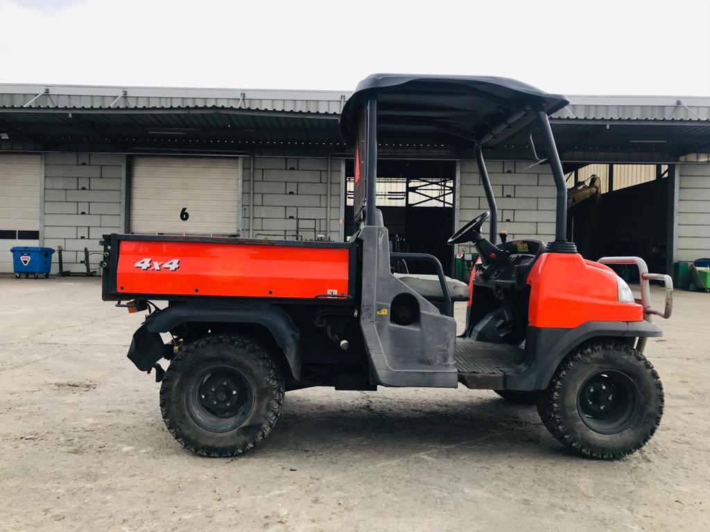 Kubota RTV900 Yellowdozer