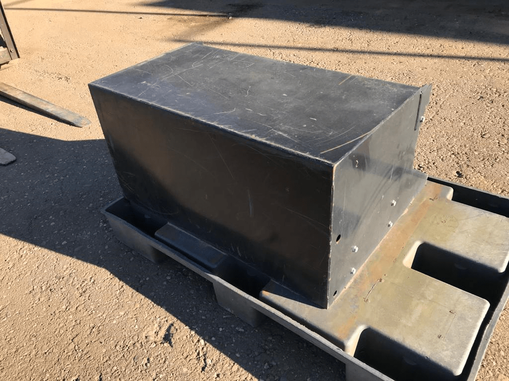 caterpillar mobile tool box Yellowdozer