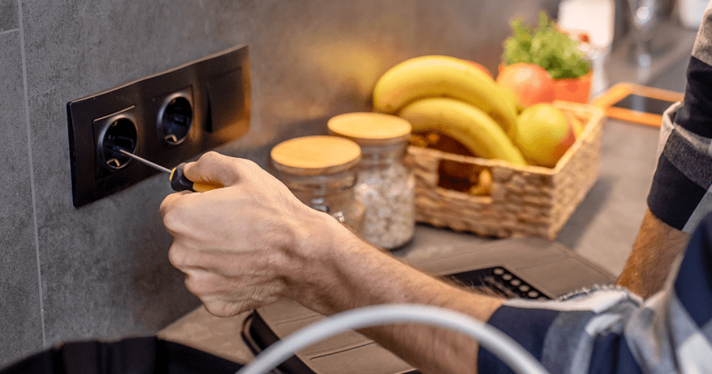 Oven Tripping Breaker 5 Common Causes & How to Fix It