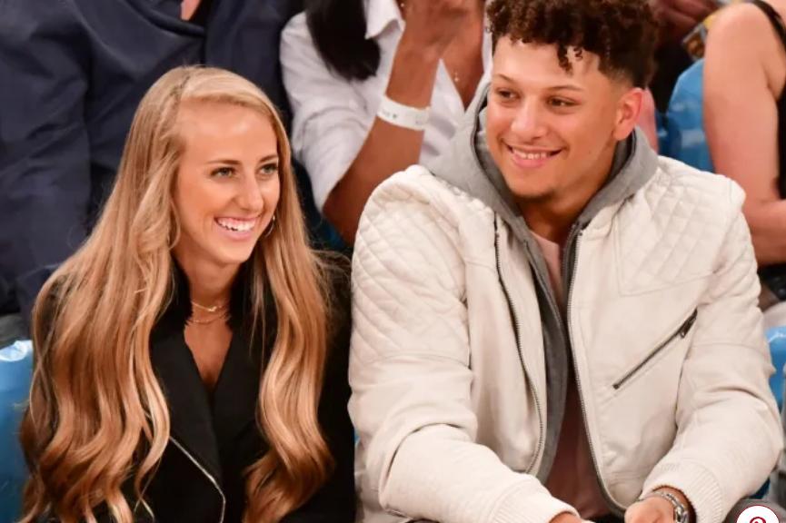 Patrick Mahomes’s Photo With Kids Sterling & Bronze Shares a Glimpse