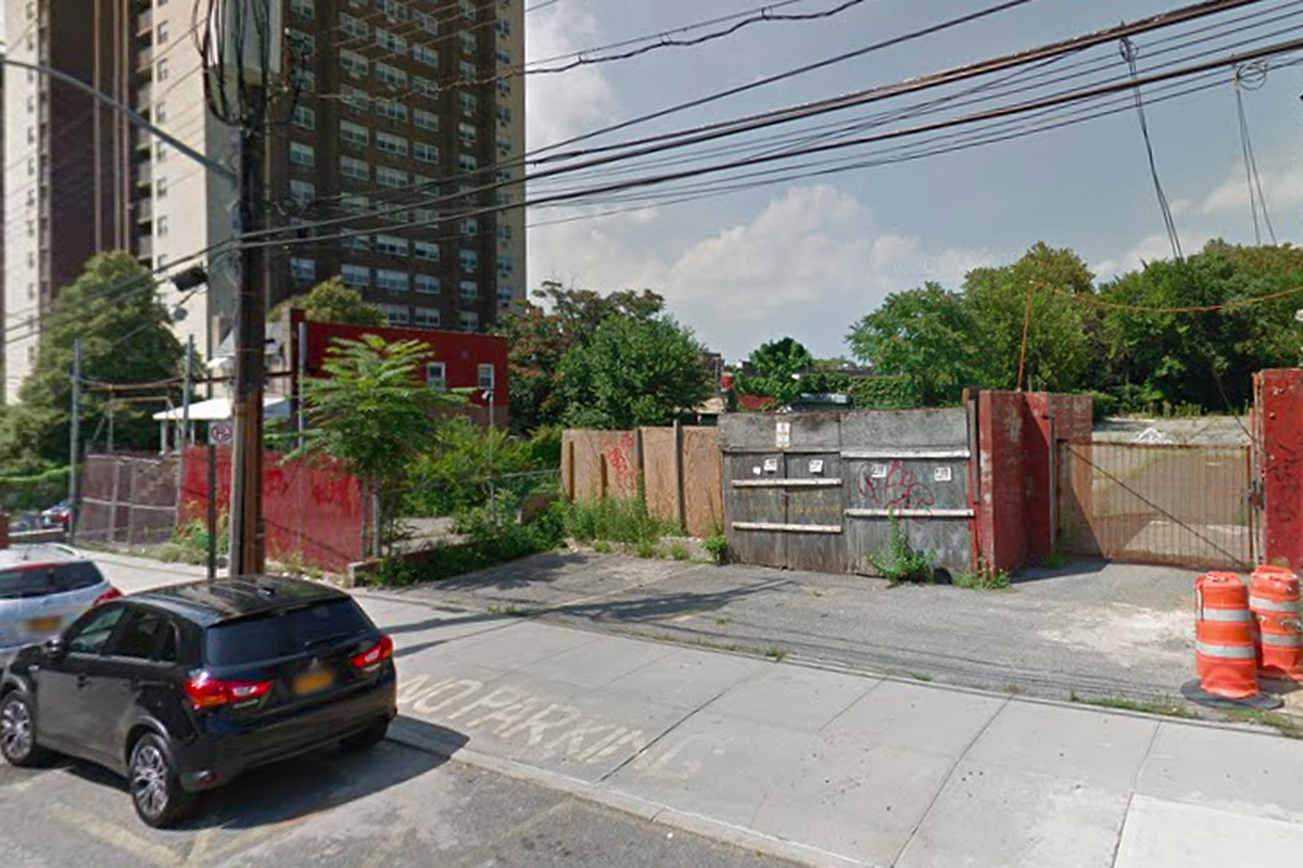 Habitat for Humanity New York City and Almat Group break ground on