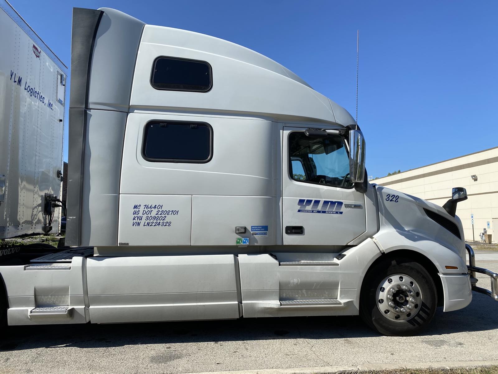 Gallery YLM Logistics Inc.