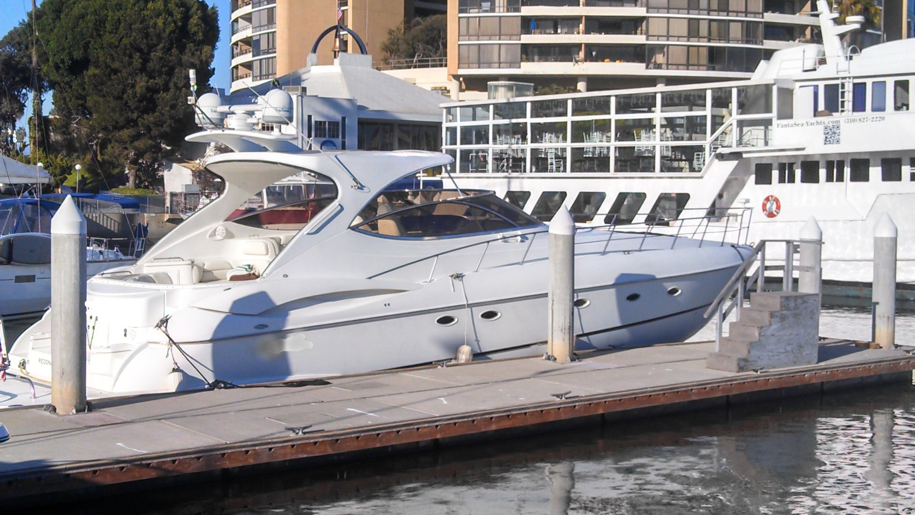 58′ Cruisers Yacht Express Cruiser Yacht Management Boat Rentals