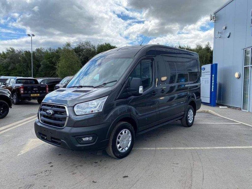 特選輸入車Vol.501｜Ford Transit L2H2(フォード トランジット)｜価格7,509,961円（税込8,260,958円