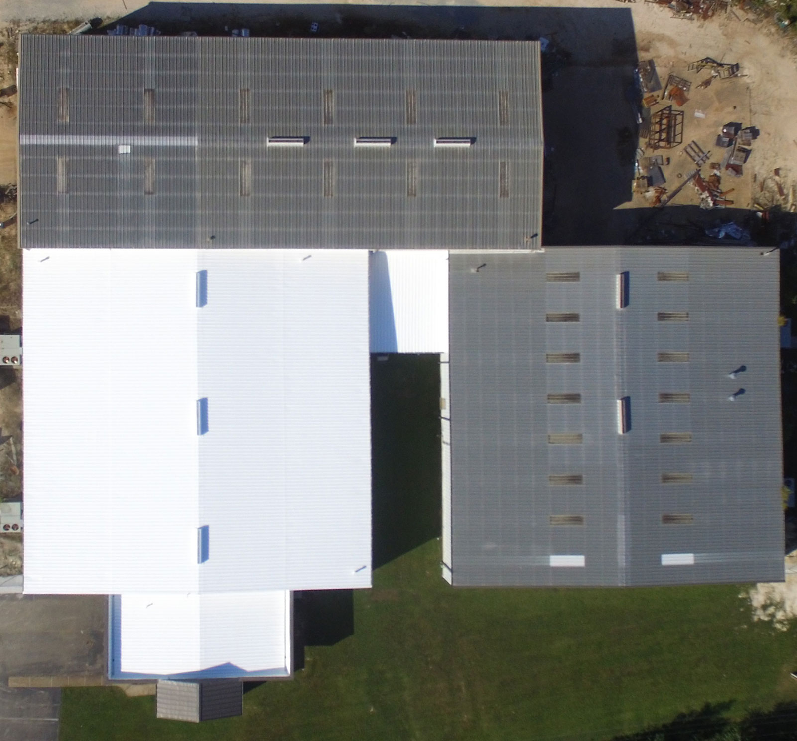 Tennessee Roof Coating Showdown Acrylic vs. Polyurethane Uncovered