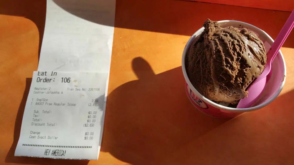 FREE BaskinRobbins' Ice Cream Scoop For Installing Mobile App