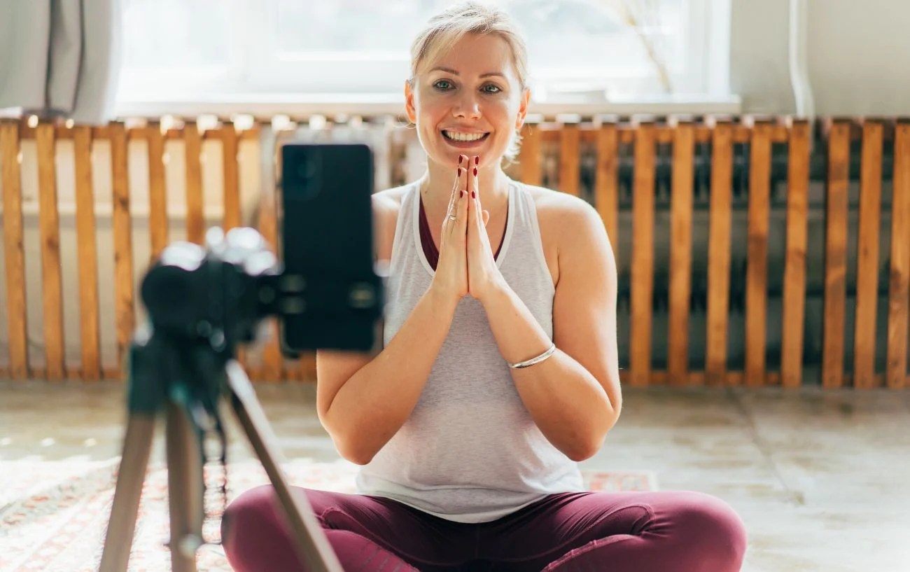 How Much Do Yoga Instructors Make? Average Salaries In Studio, Online