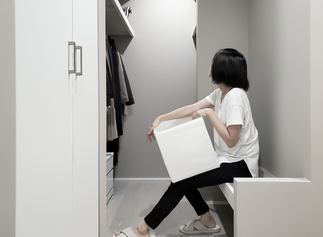 断捨離の意味や効果とは？ポイントやコツについて解説｜Growomen Leaders 50代からの断捨離は幸せな老後へのターニングポイント – ヨクラス