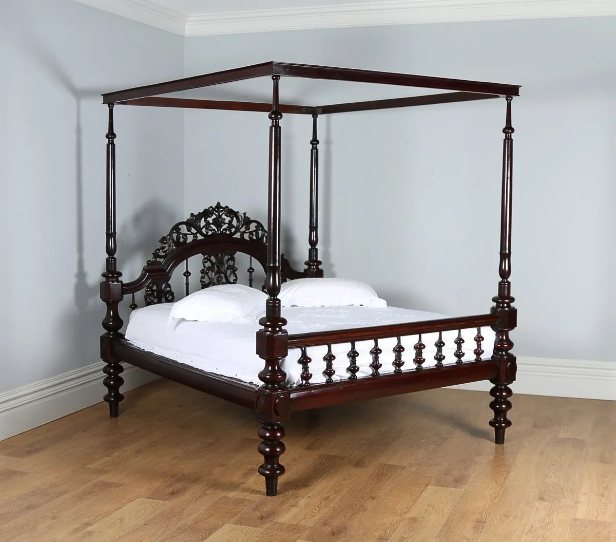Antique 5ft 8” Victorian Colonial Raj Four Poster Bed (Circa 1880