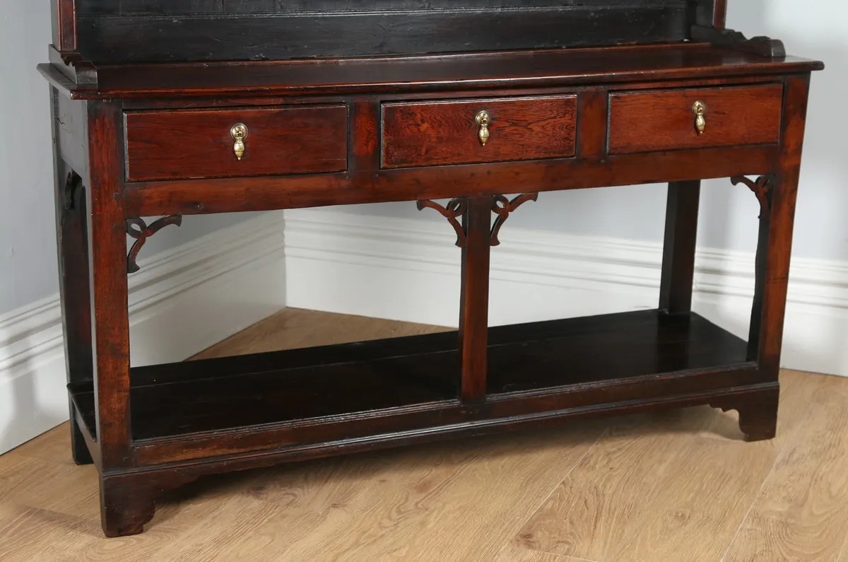 Antique II Carmarthenshire Welsh Dresser Base & Rack (Circa 1750
