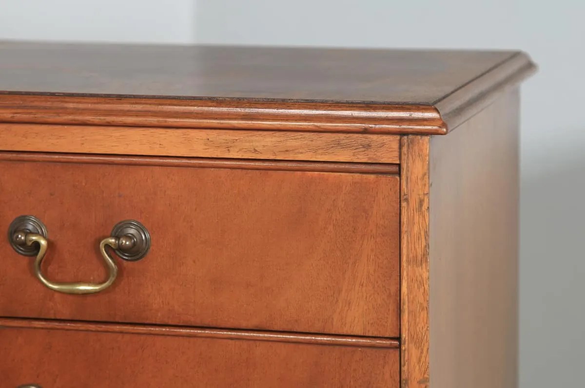 Queen Anne Style Bedside Tables Mahogany English Yola Gray Antiques