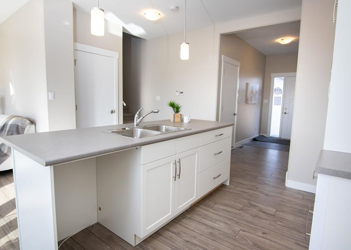 160 Eaglemere Real Estate