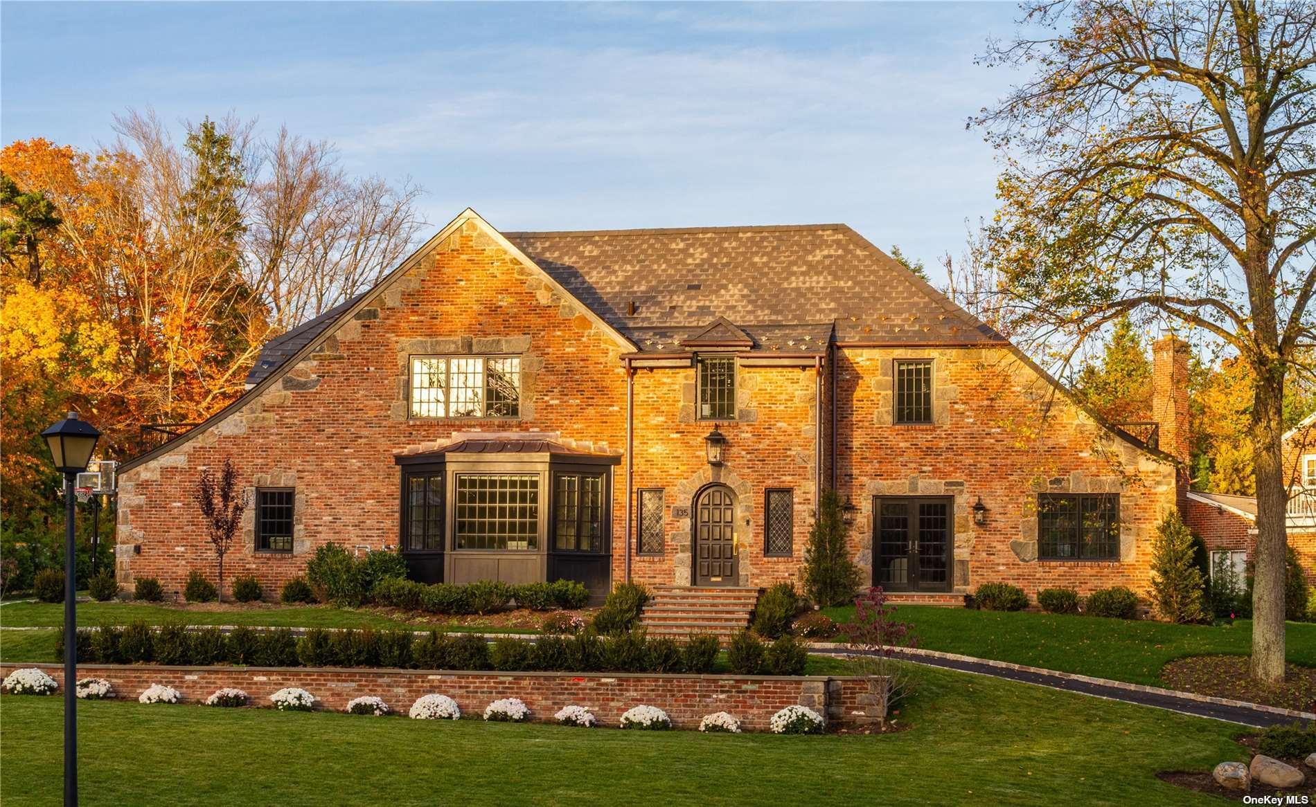 135 Payne Whitney Road in Long Island For Sale Yoreevo