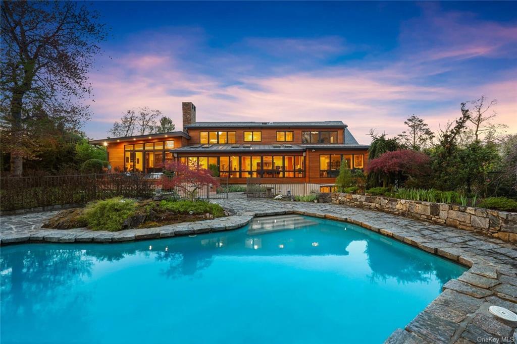 5 Magnolia Place in Westchester For Sale Yoreevo