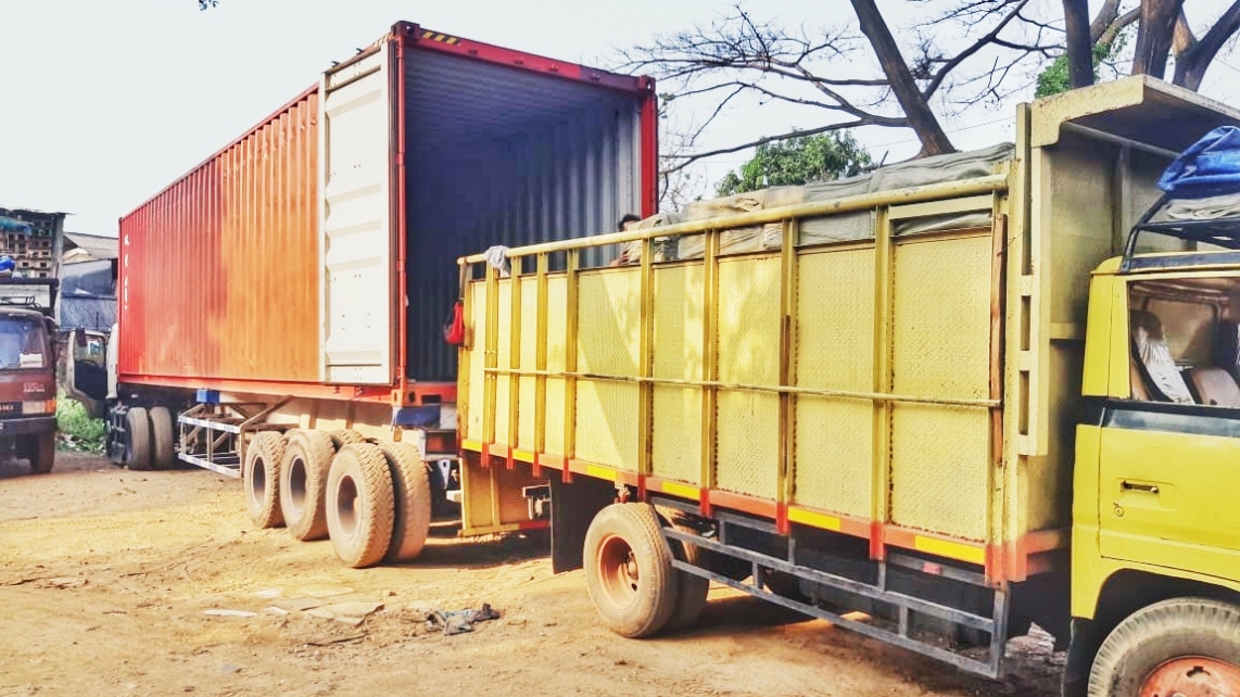 Kenapa Harus Menggunakan Jasa Logistik Angkutan Ekspedisi Losbak Truk dari Jakarta ke Surabaya