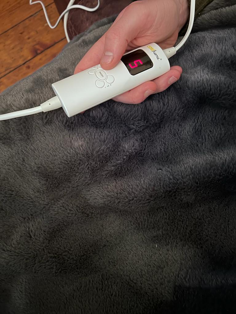 Cosi Home Heated Throw review our honest thoughts You Well