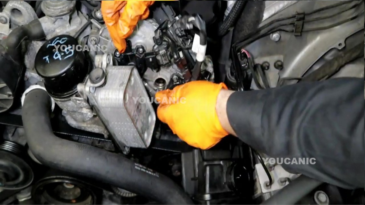 MercedesBenz Camshaft Adjuster Replacement Guide YOUCANIC