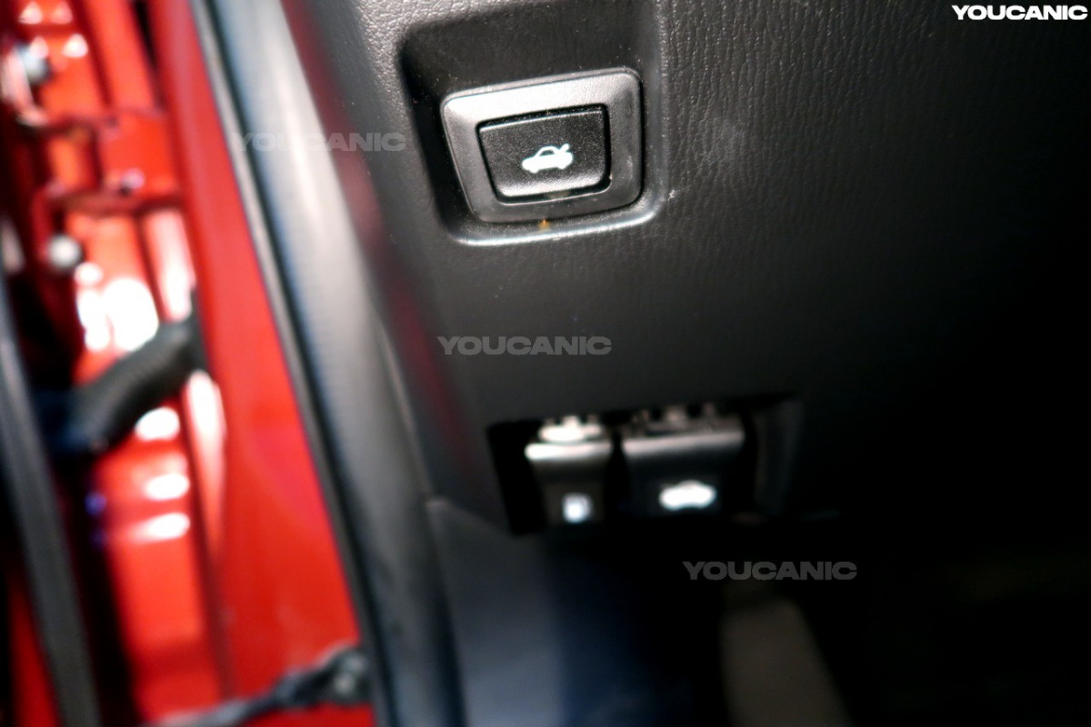Replace Rear Turn Signal Bulb & Blinker Light Mazda 3 2013-2018