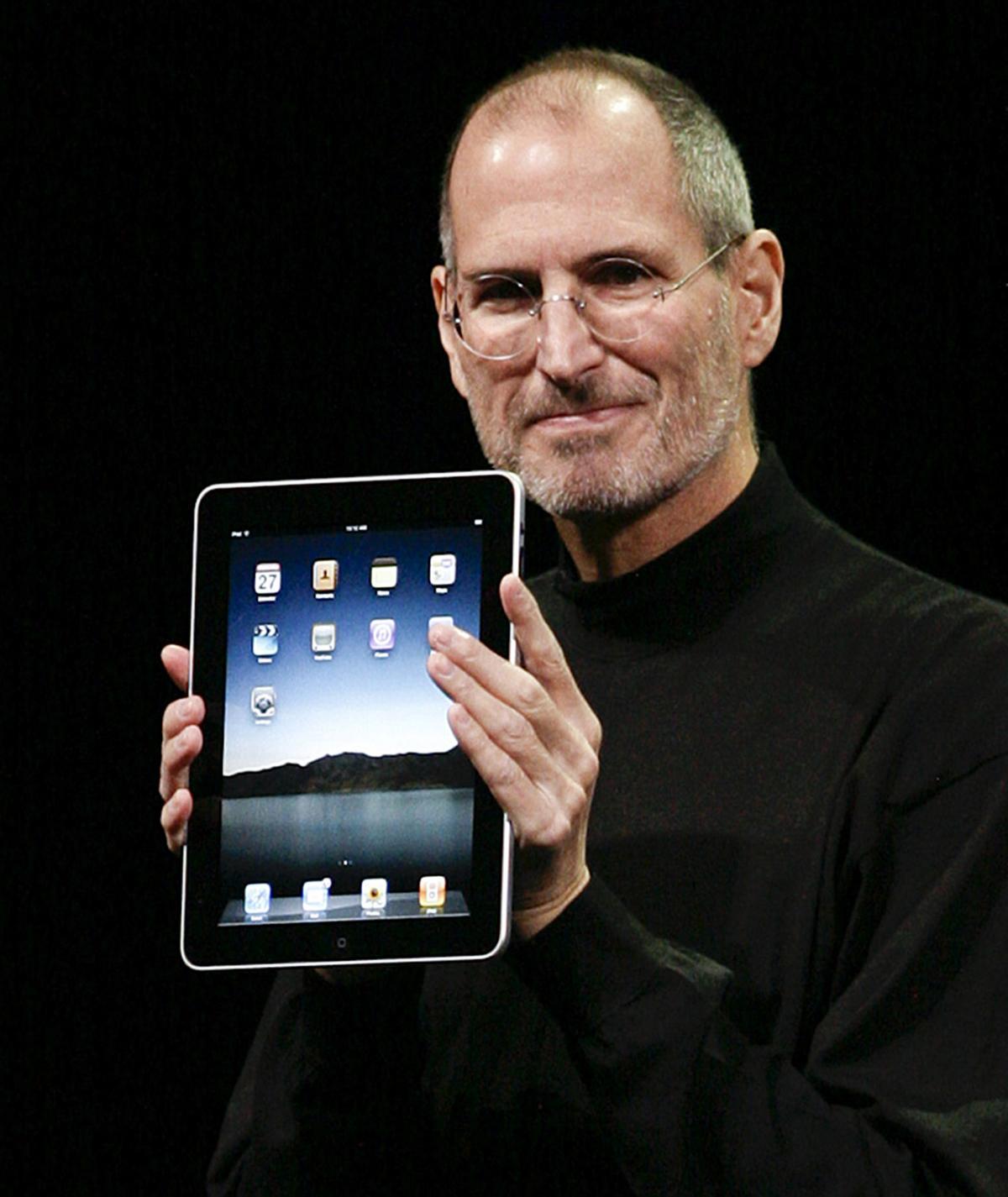 Apple's Jobs was open to making a smaller iPad