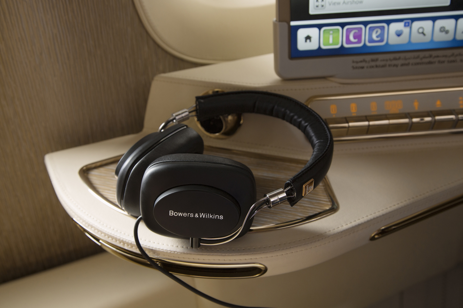 Ein Update für die Emirates Business / First Amenity Kits und Kopfhörer