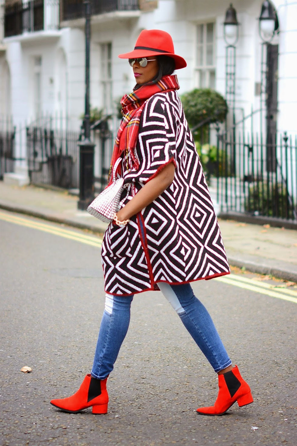 Bold Statuesque Style YLF