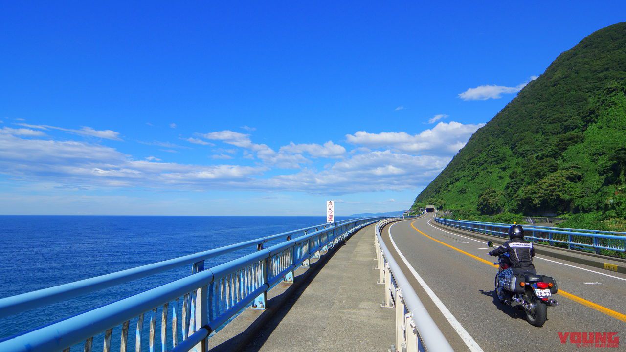 『海岸線』ひた走る。 いまどきバイク