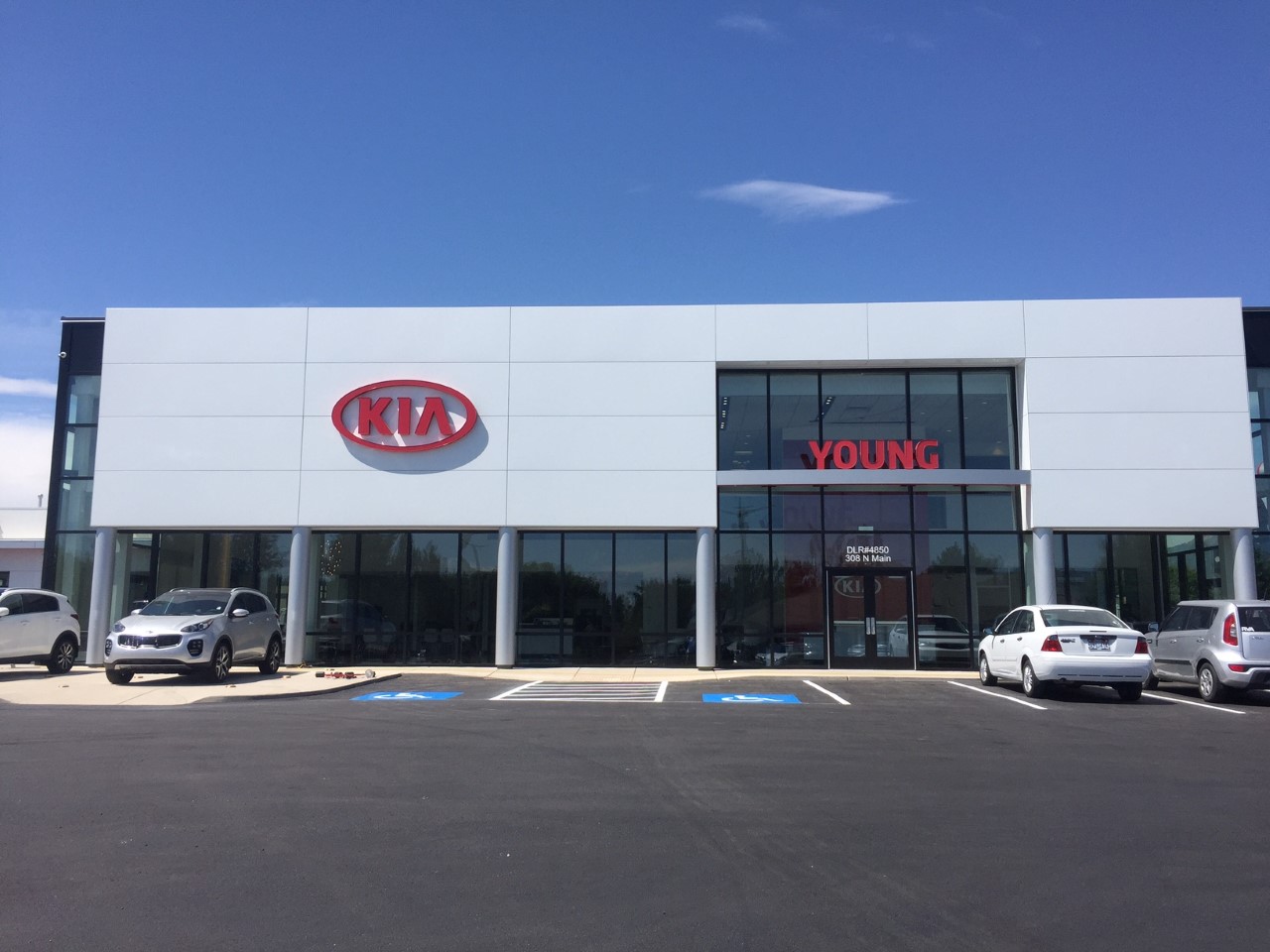 Young Kia Moving In!