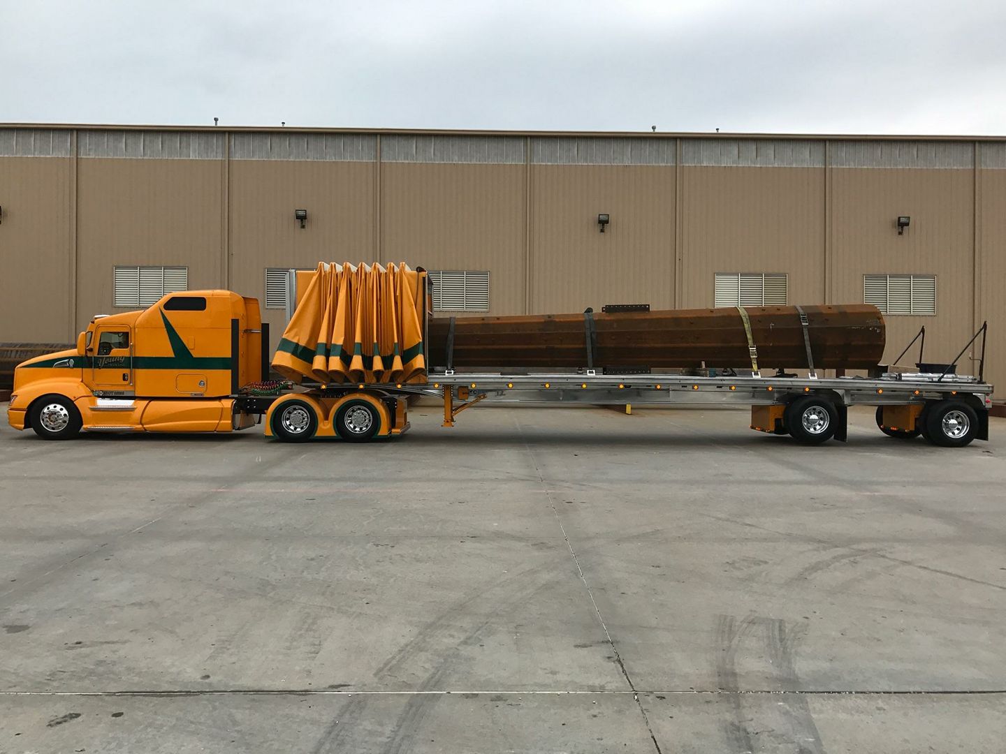 Flatbed/Conestoga Service Young Truck Line