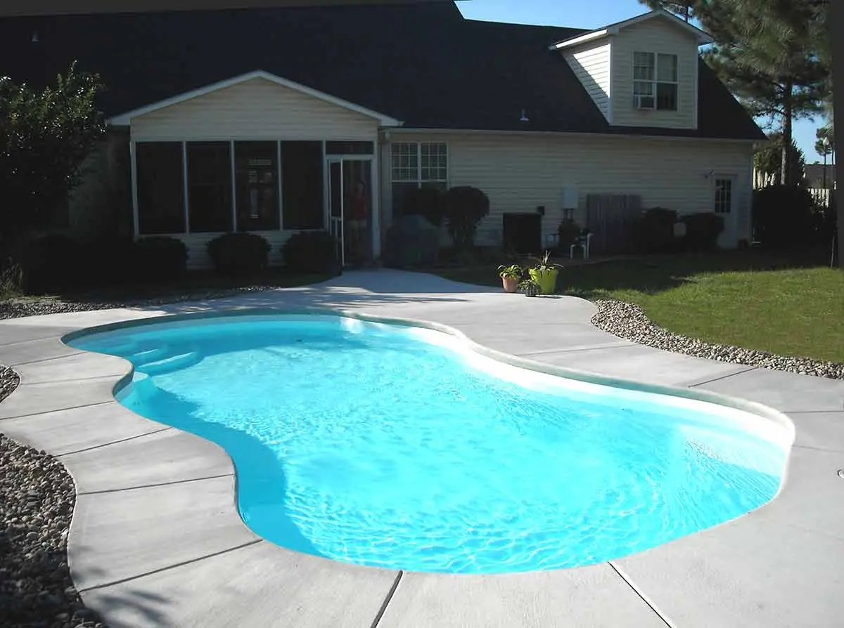 Bay Isle Latham Fiberglass Pools Your Backyard Haven