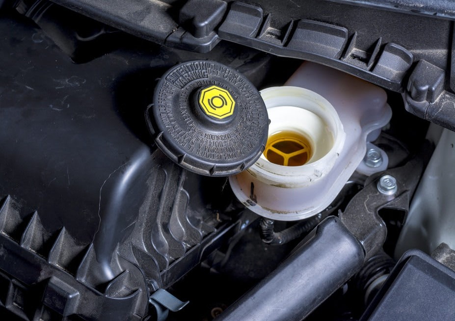 Why Car Pops Out Of Gear While Driving? Your BHP