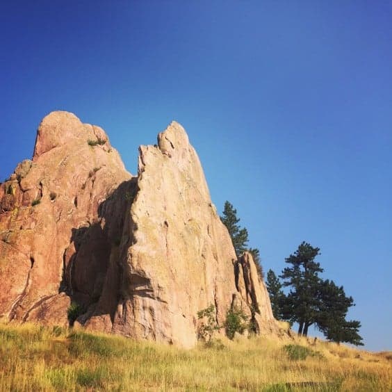 Boulder Hike of the Month Red Rocks Trail at Settlers Park Your Boulder