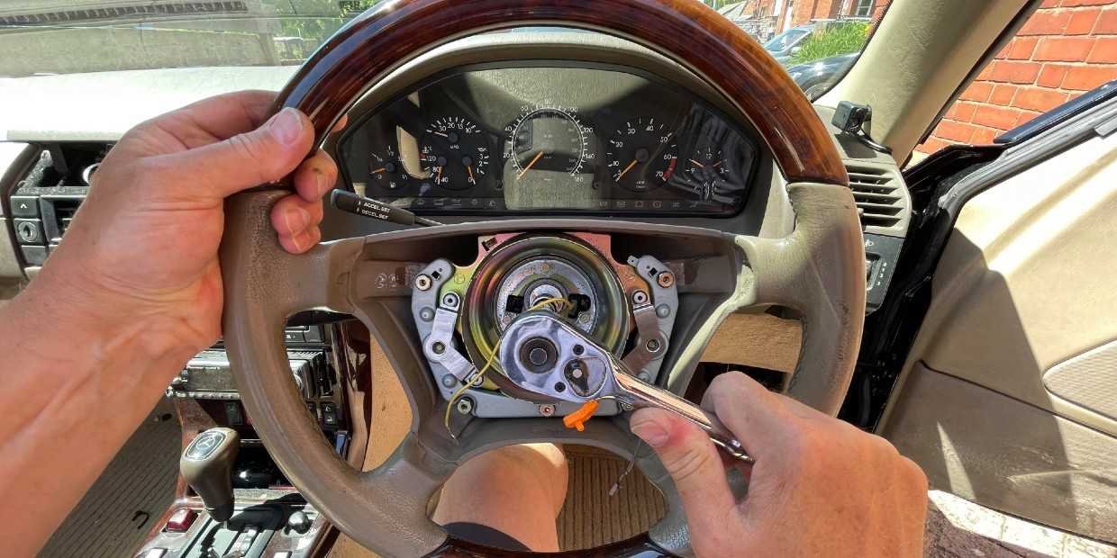 How To Change A Steering Wheel YourCar UK Guide