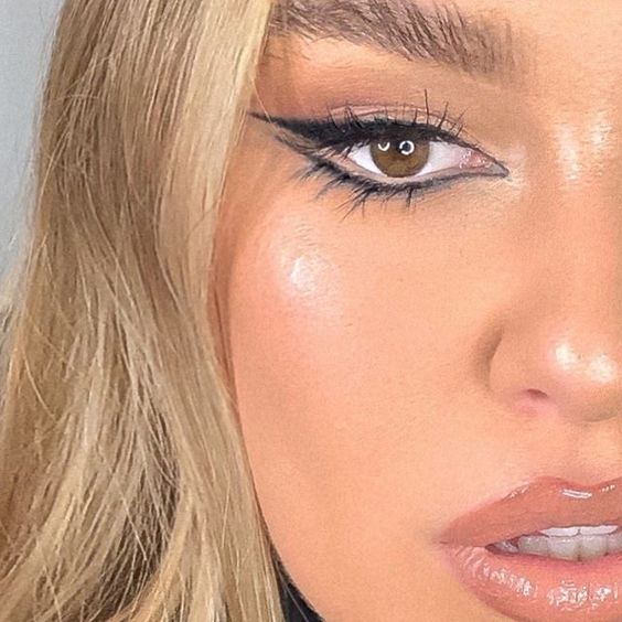 Foxy Eyes Makeup Tutorial Your Classy Look