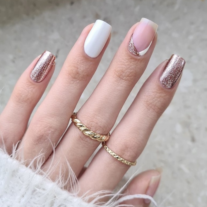 30 Cute and Simple White Nail Designs for Short Nails Your Classy Look